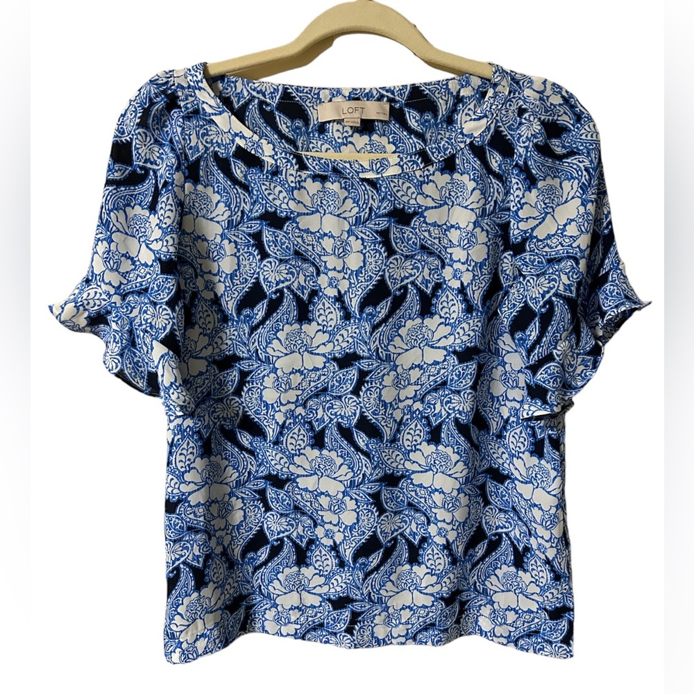 🔴3/$18 Loft Ruffle Sleeve Print Shirt - Blue & White - Sz XS Petite